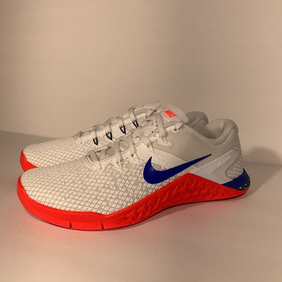 nike metcon 4 xd hyper crimson